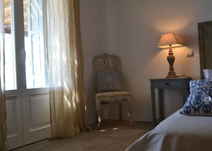 Mykonos Crystal فندق 4*