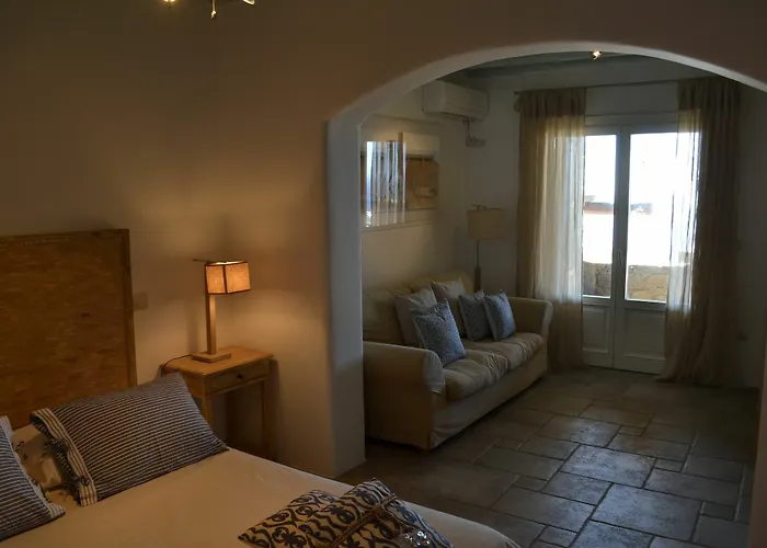 Mykonos Crystal فندق 4*