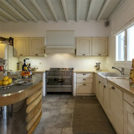 Mykonos Crystal Fanari (Mykonos)