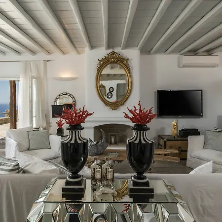 Mykonos Crystal Otel 4*