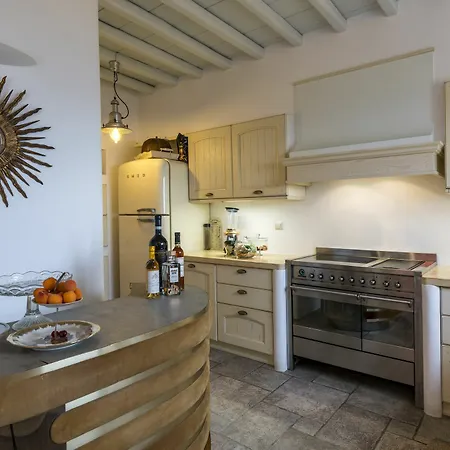 Mykonos Crystal Fanari