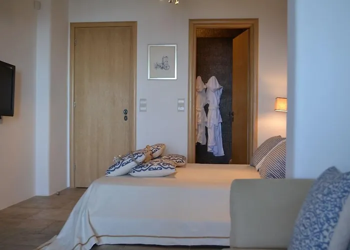 Mykonos Crystal Fanari